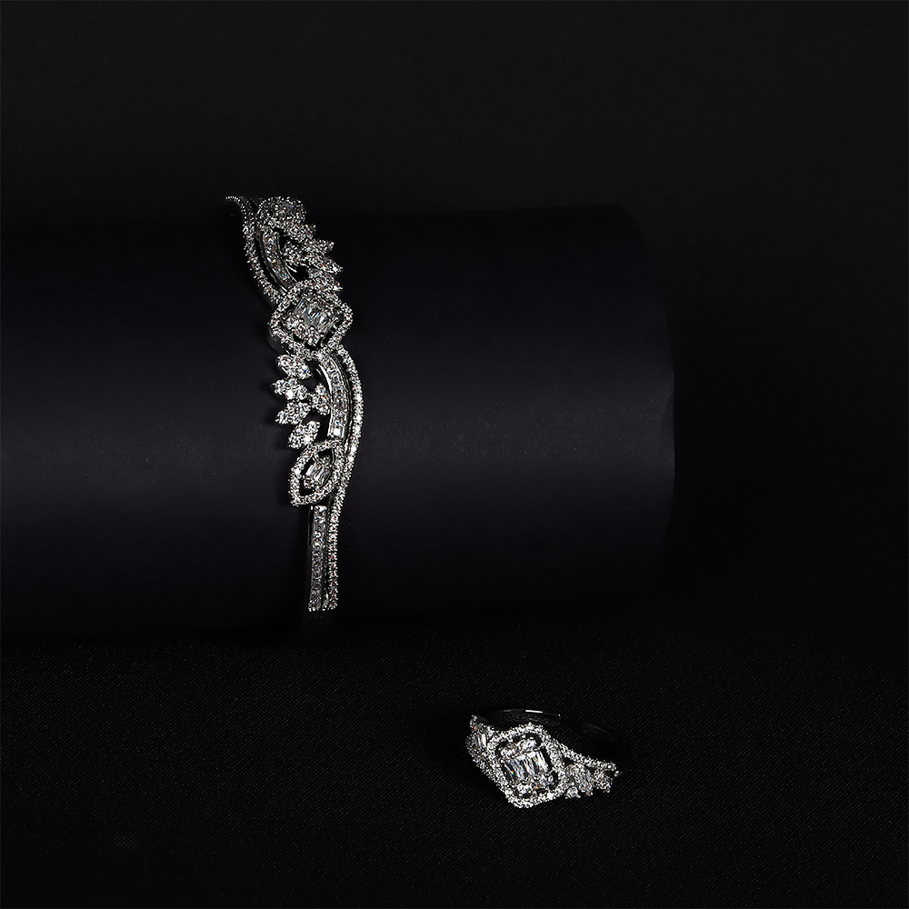 طقم كريستال راقي