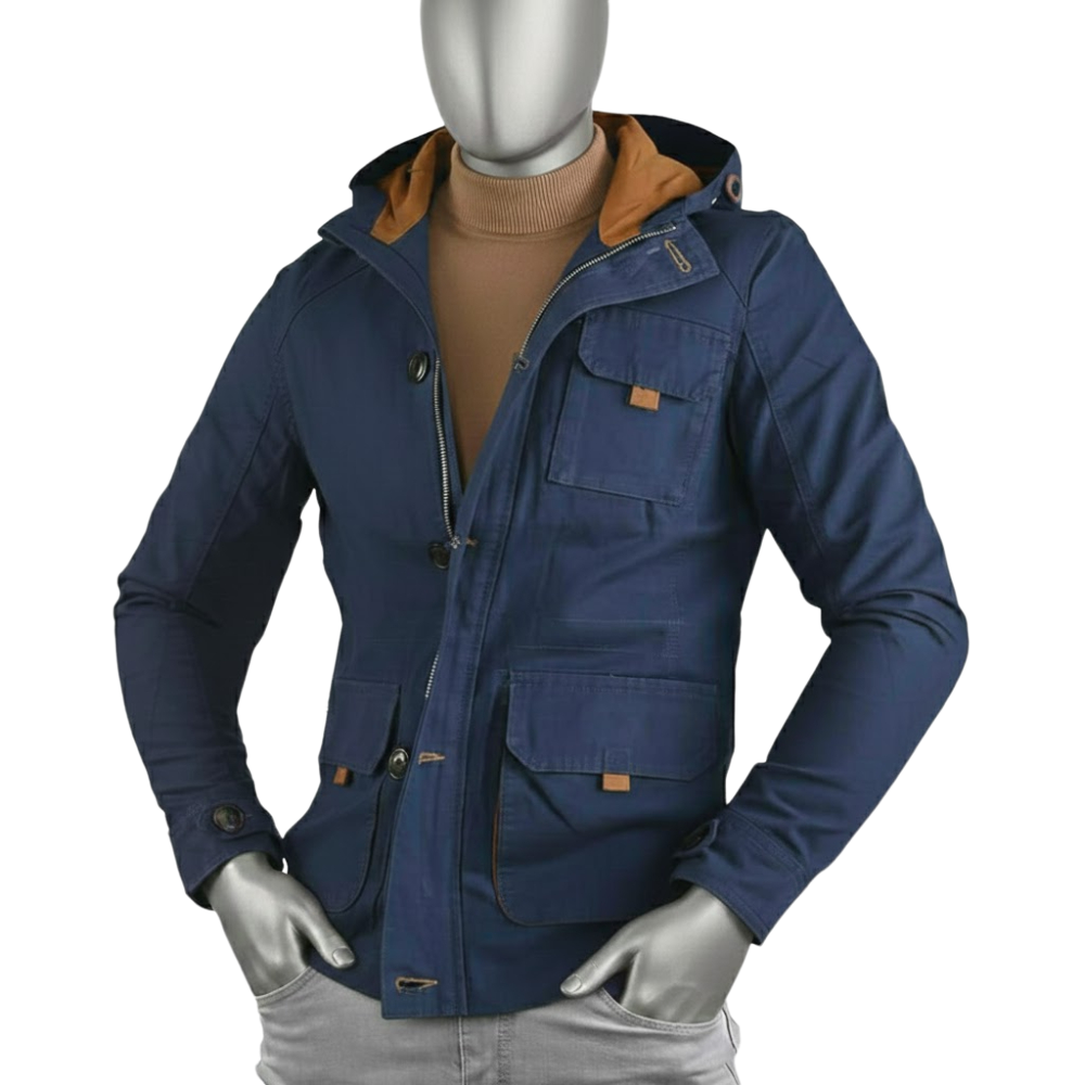 جاكت شتوي مع غطاء للرأس ذو تصميم عملي وأنيق