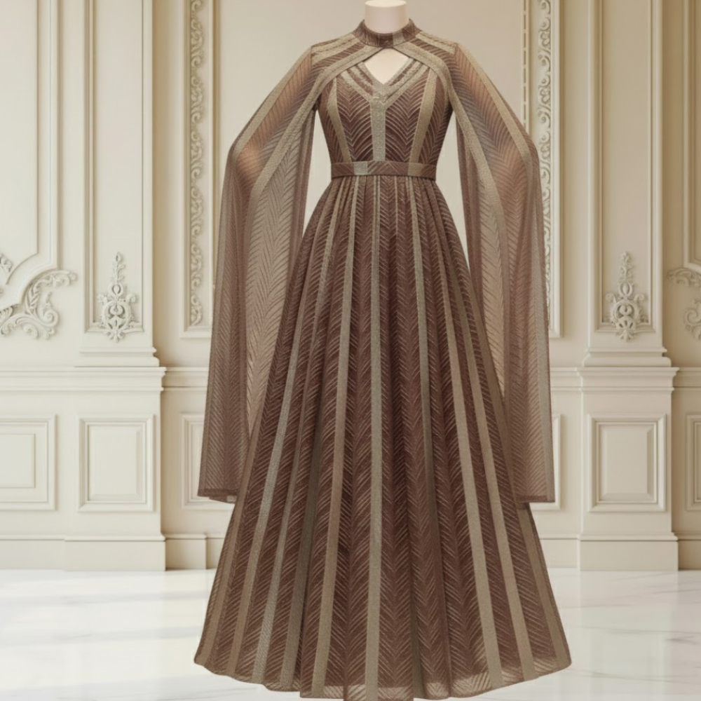 فستان بخطوط ذهبية واكتاف منسدلة