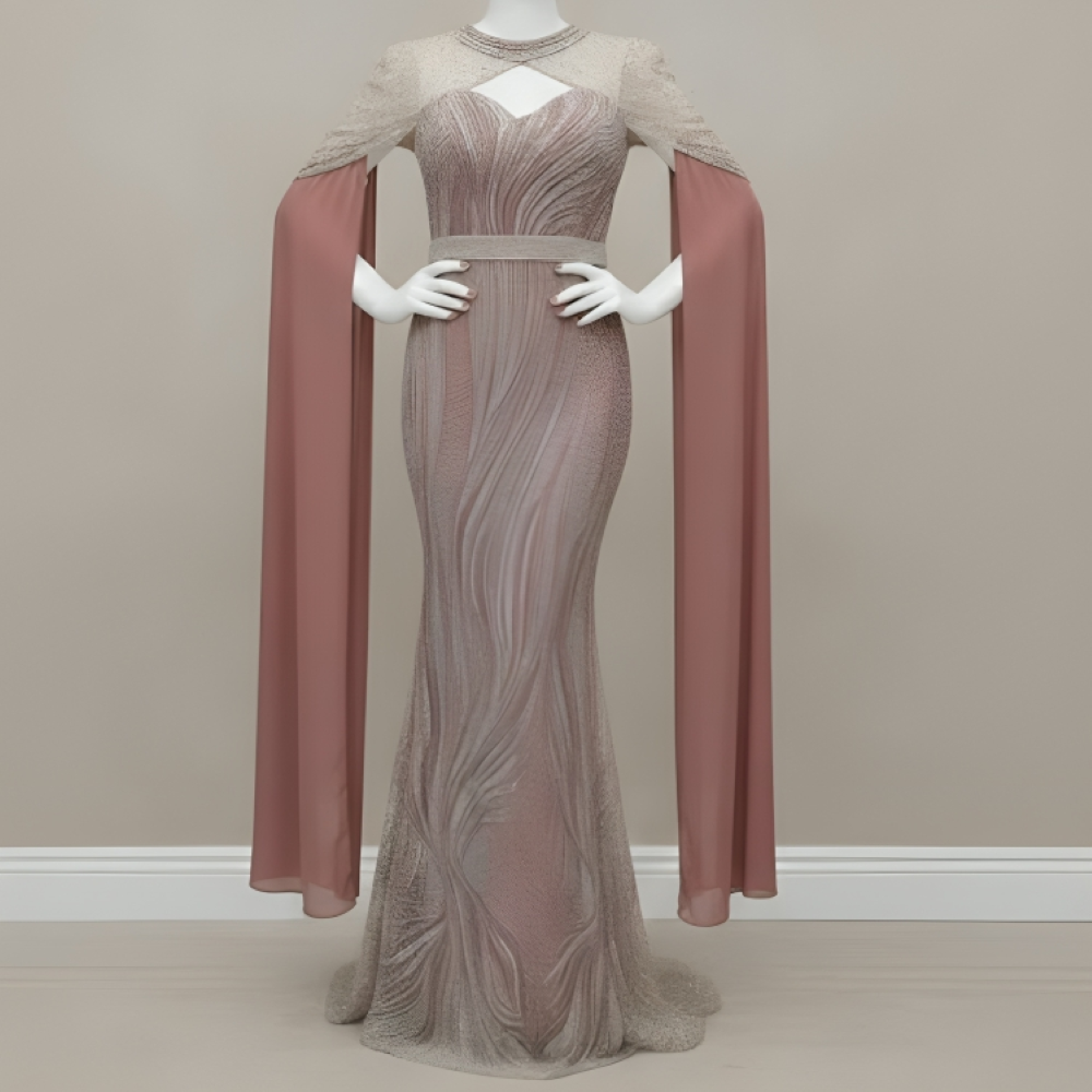 فستان  مغطى بالكامل بتطريزات راقية من الخرز 