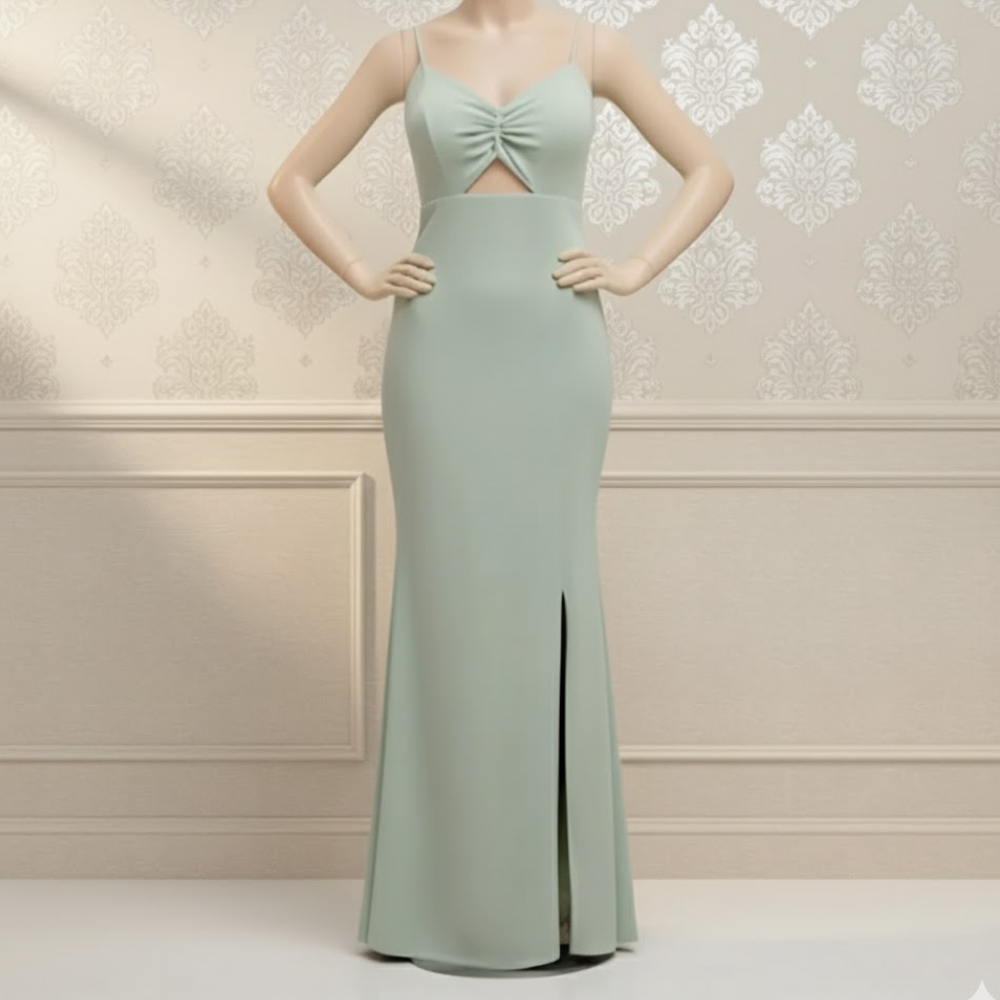 فستان سهرة بفتحة أمامية