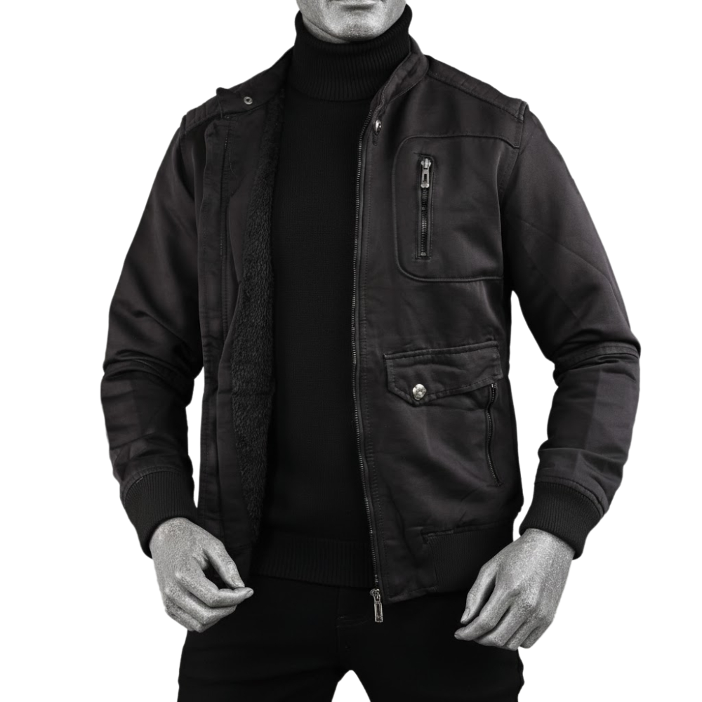 جاكيت بومبر يتميز بتصميم عصري وأنيق، ومبطن 