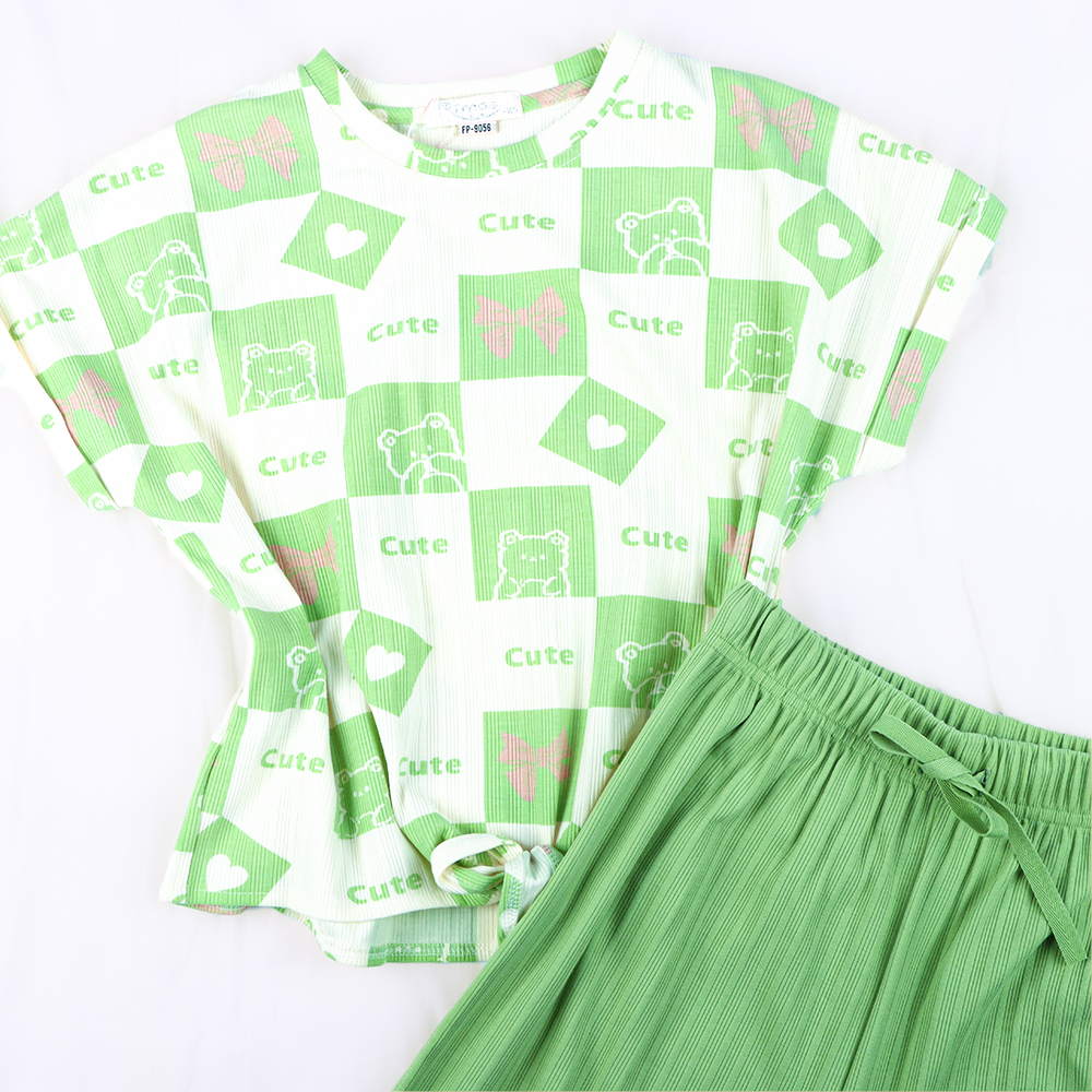 بجامة أطفال بطبعة Cute