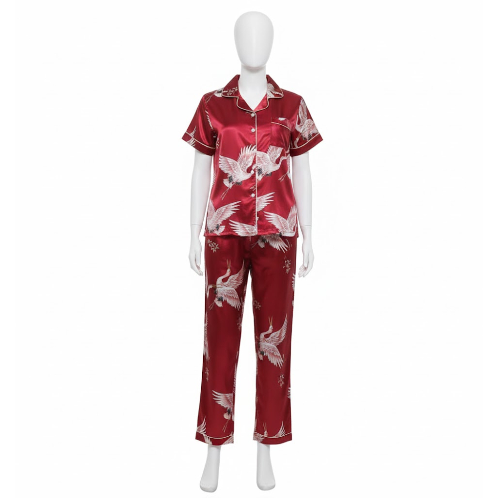 بجامة كلاسيكية بلمسات فنية مستوحاة من الطبيعة