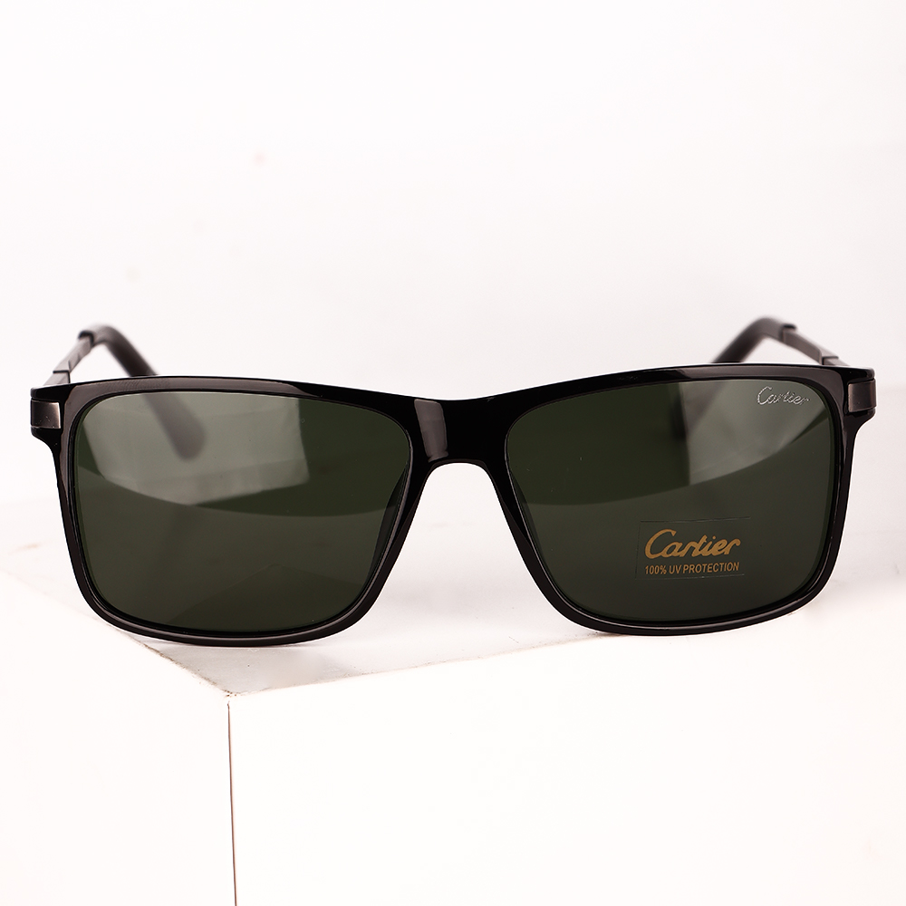 نظارة شمسية بإطار أسود