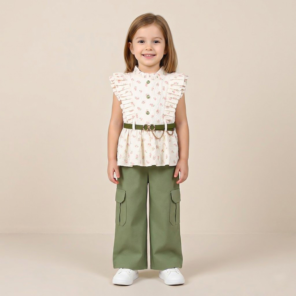 طقم بناتي مكون من بلوزة تحتوي على كسرات