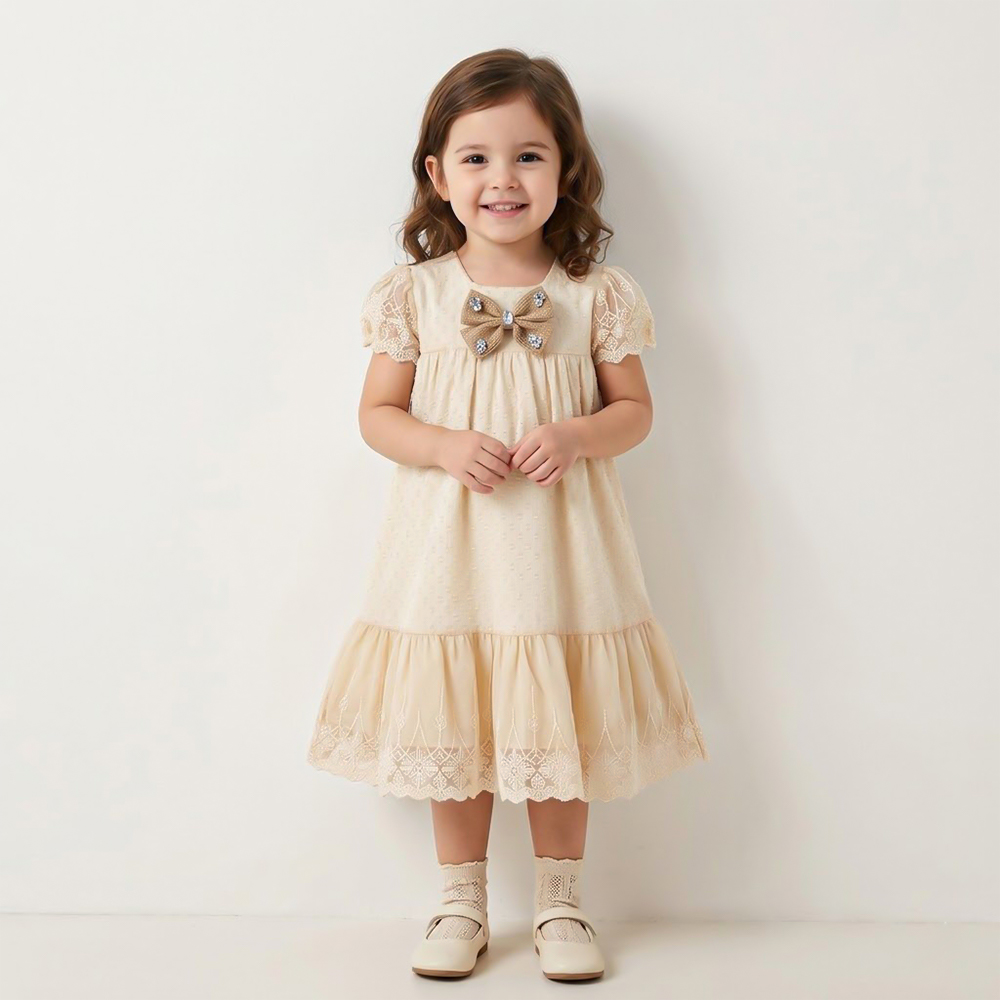 فستان بناتي أنيق بدانتيل 