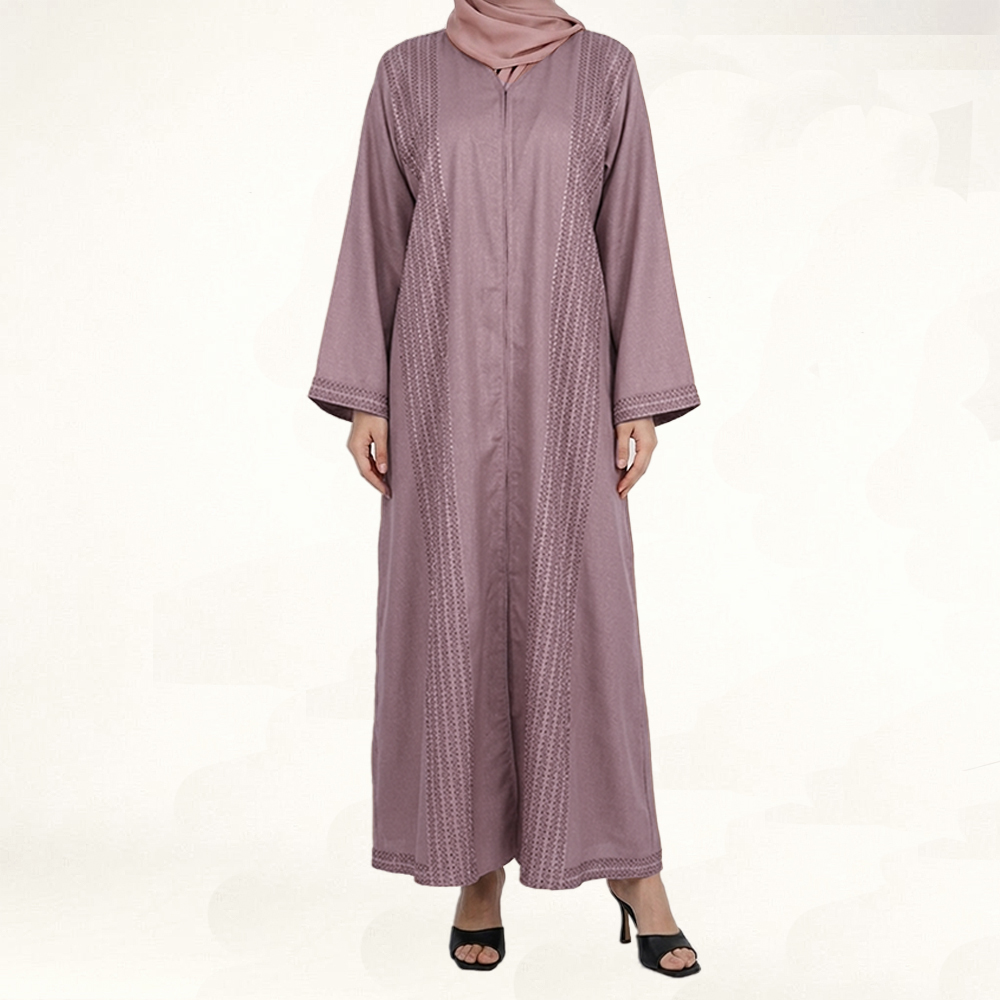 عباية نسائية مطرزة
