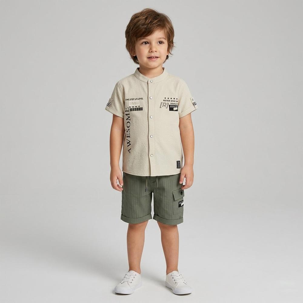 طقم ولادي بقميص بياقة دائرية