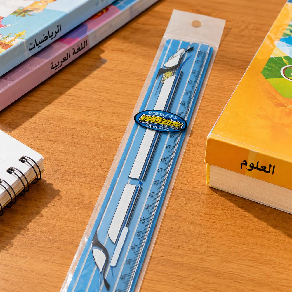 مسطرة شفاف شكل قطار